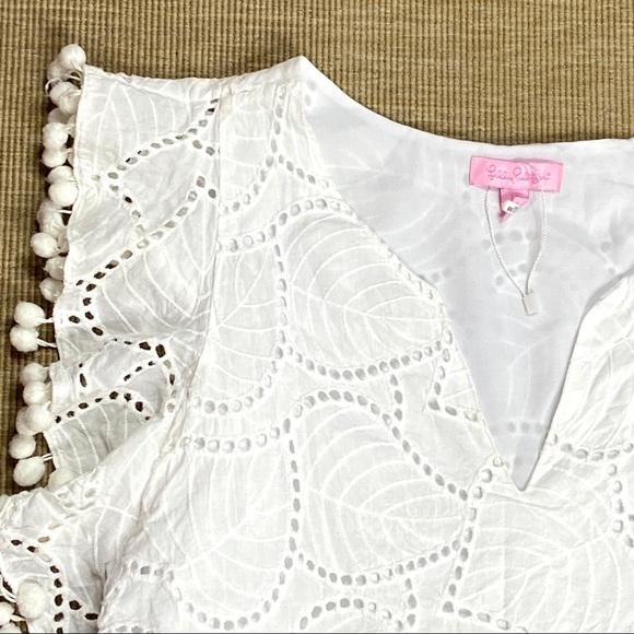 Lilly Pulitzer Top Resort Eyelet Ruffle Pom Pom M - Picture 2 of 7
